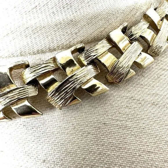 Gold tone vintage necklace - Picture 5 of 7